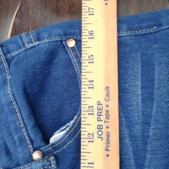 Woman's blue Jeans denim stretchy material size 7 brand City ink - Picture 8 of 11